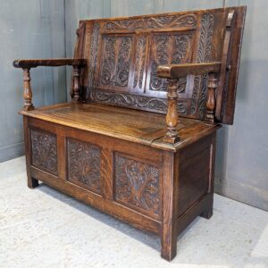 Very High Quality Carved Oak Vintage Monks Bench by Robson & Sons Newcastle (SOLD)