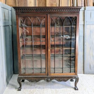 Beautifully Made Early 20th Century Georgian Revival Mahogany Bookcase (SOLD)