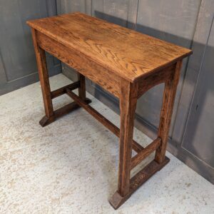 Good Quality 1950's Oak Vintage Epsom Oak Credence Table (SOLD)