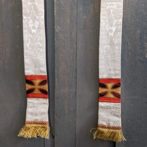 1960's Vintage Classic White Damask Stole with Crosses & Fringe (SOLD)