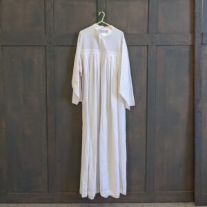 Quality Hayes & Finch White Cotton Alb with Velcro Collar (SOLD)