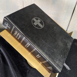 1990 Vintage Welsh Language Family Bible