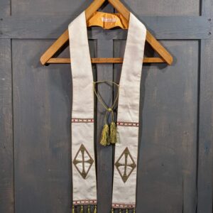 French FD Monna Tasselled Vintage White Stole (SOLD)