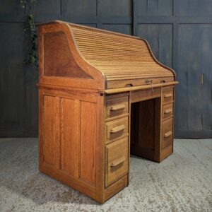 Pale to Medium Oak 1900's Full-Size Roll Top Desk (SOLD)