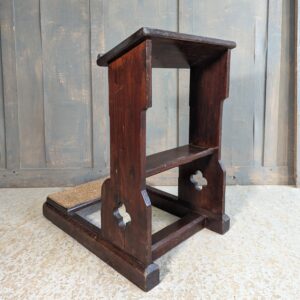 Simple Dark Stained Pine Prie Dieu Prayer Desk With Quatrefoils