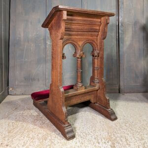 Excellent Quality Antique Welsh Oak Prayer Desk Prie Dieu with Columns