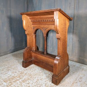 Good Quality 1930's Vintage Simple Gothic Heavy Oak Lower Height Reading Desk Ambo Lectern