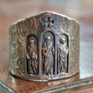 Larger Size Solid Silver Religious Ring Depicting Christ & Two Apostles