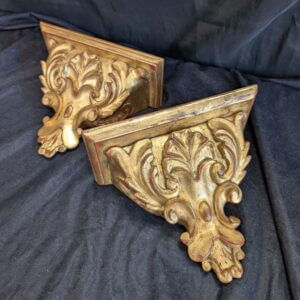 Pair of Fine 19th Century Carved and Gilded Wall Brackets Consoles