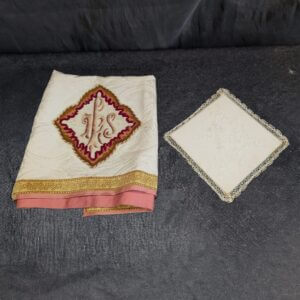 Antique Silk Damask Embroidered Chalice Veil & Chalice Pall