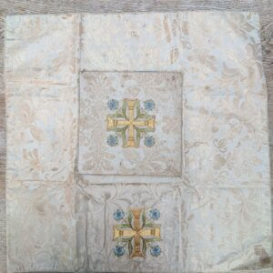 Burse and Veil With Beautiful Crosses And Forget-Me-Nots for Spares