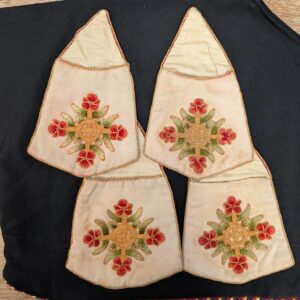Four Embroidered Vintage Church Collection Bags With Rose Cross Design